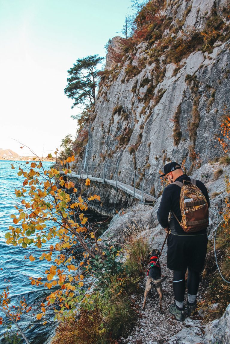 miesweg traunsee rakusko twovelers turistika so psom